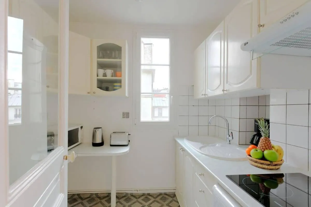 Apartament Bastille 1br Cozy