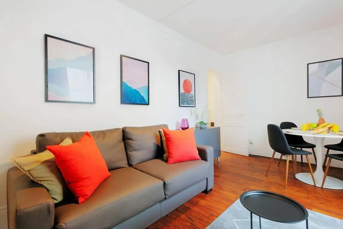 Апартаменты Bastille 1br Cozy